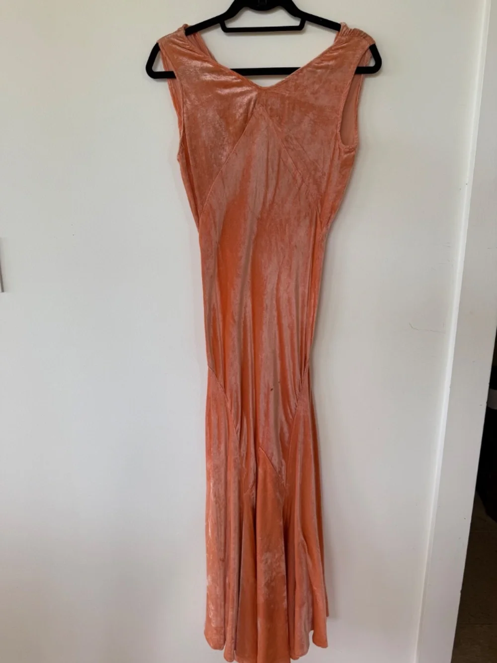 1930's Velvet Bias Cut Dress - Picture 4 of 10